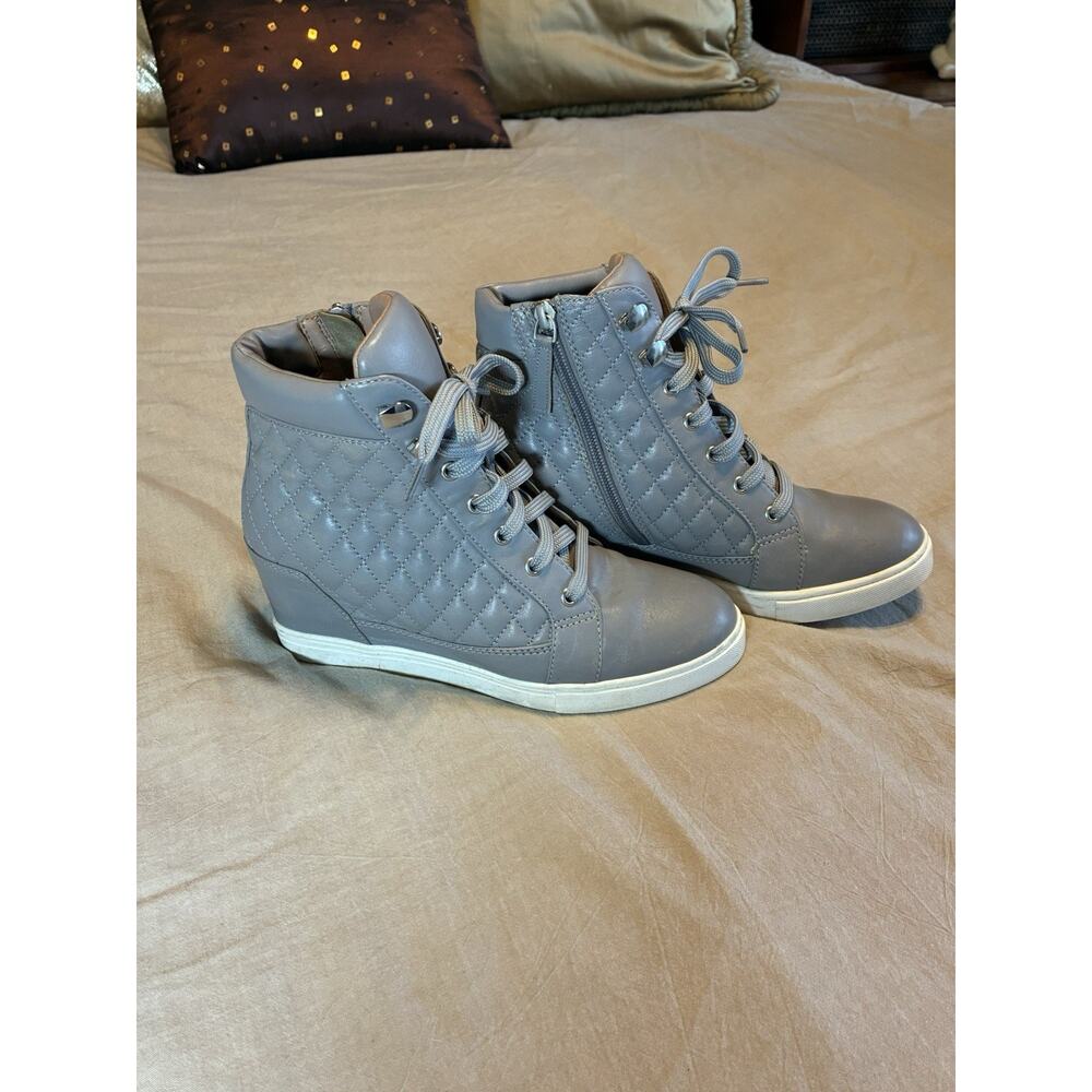 L. Paolo Grey High Tops Women's 7 M